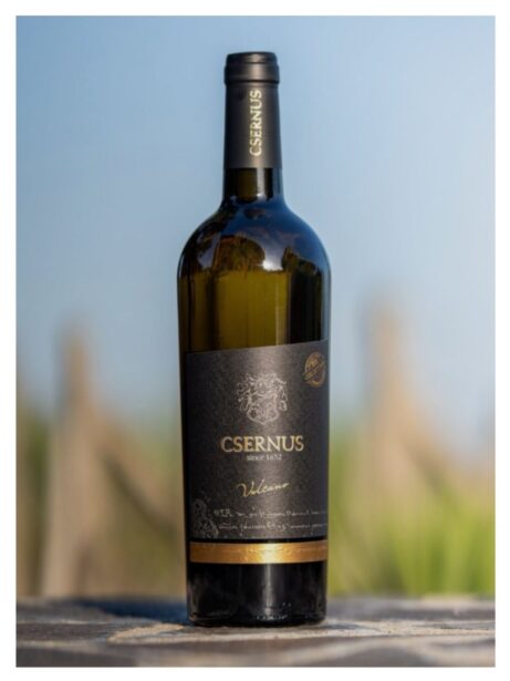 Csernus Chardonnay Vulcano fľaša Vinica